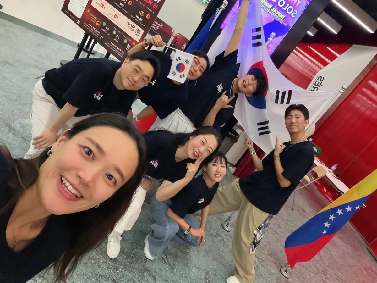 Korean dancers who came to Geneva with Dream